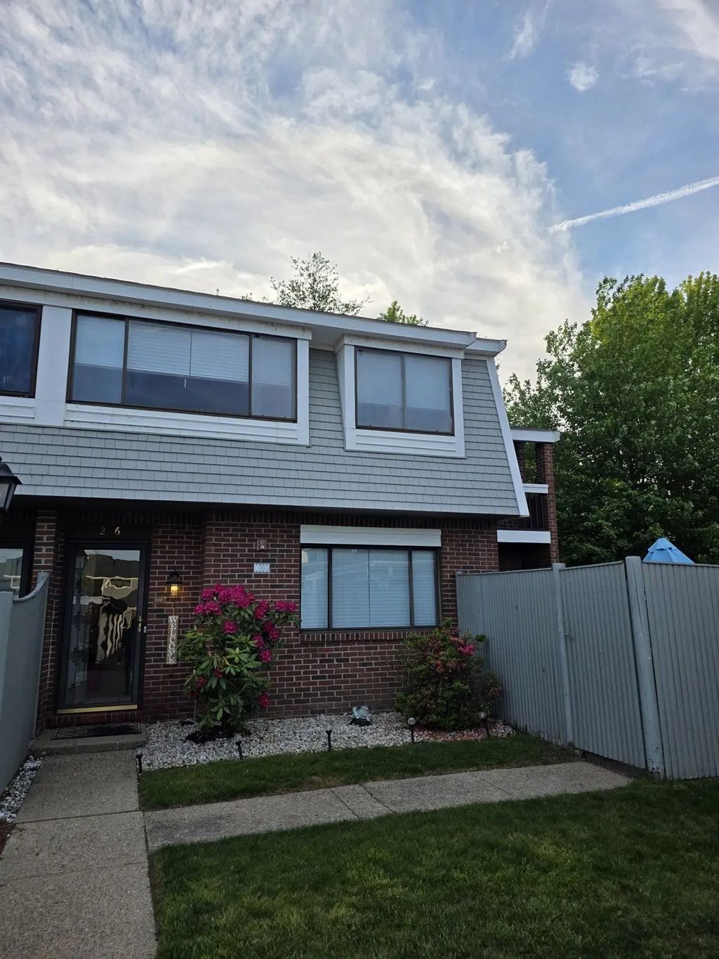 206 Greenbrook Dr #206, Stoughton