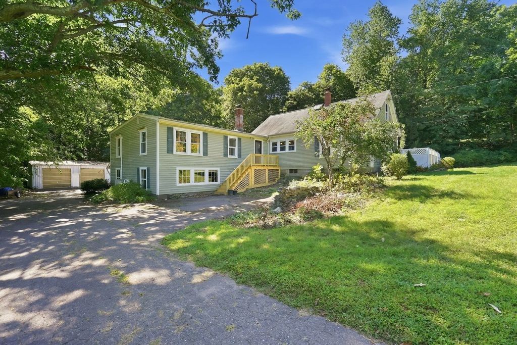 42 Jabish St, Belchertown