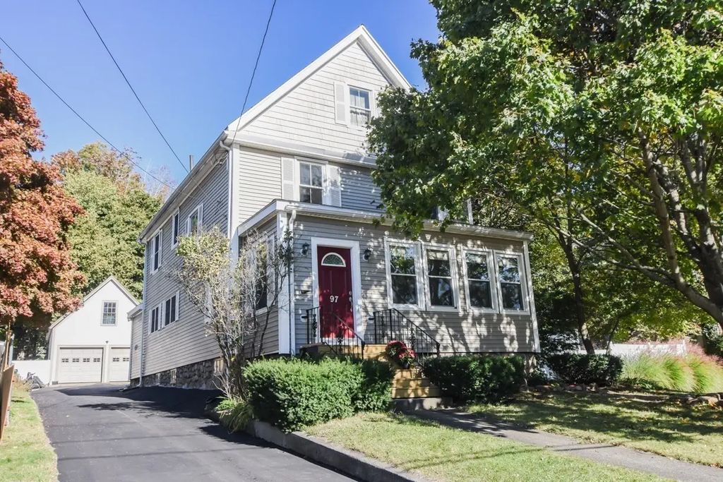 97 Dutcher St, Hopedale