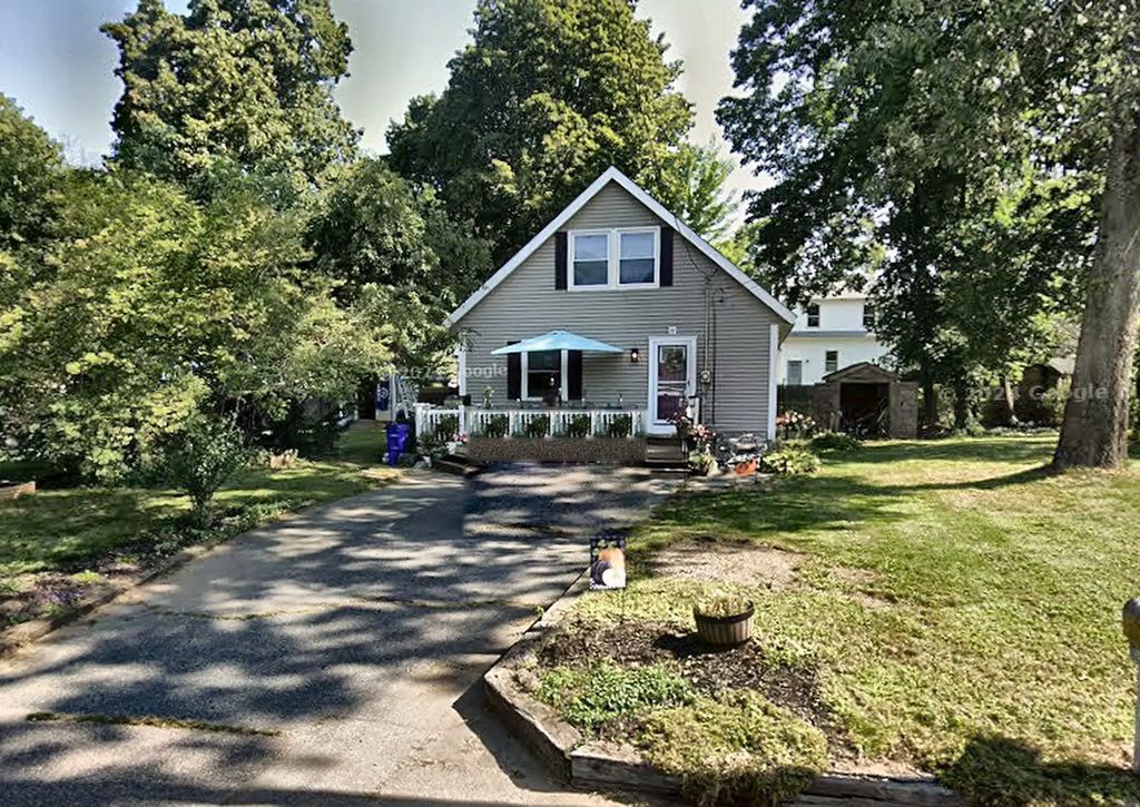 37 Sherman St, Attleboro