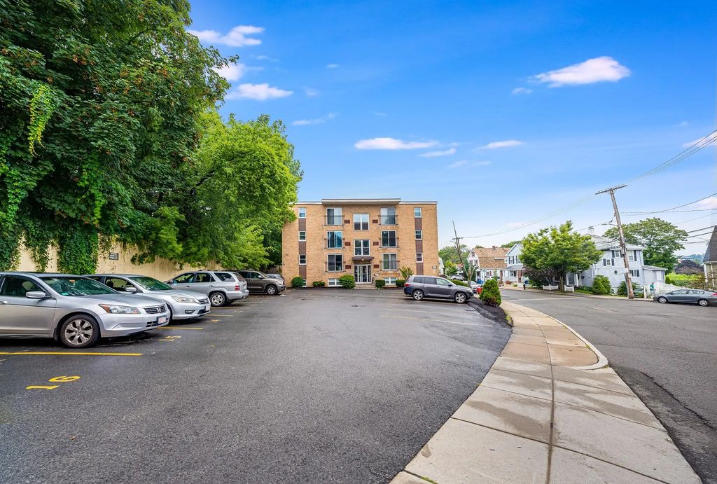 16 Waldemar #p, Boston