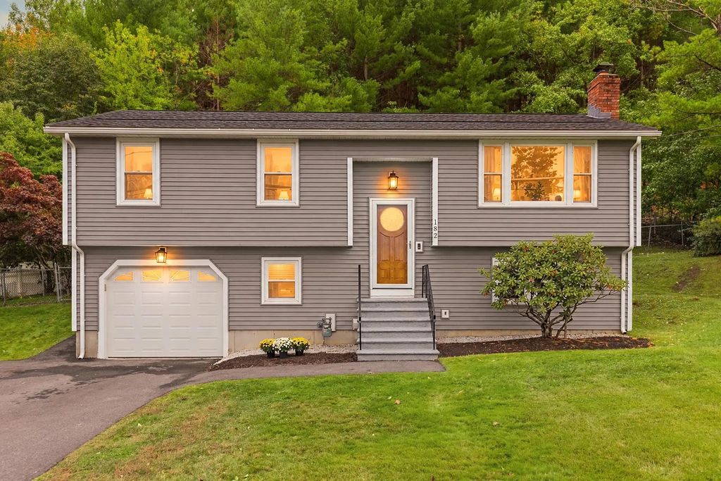 182 Summer St, Maynard