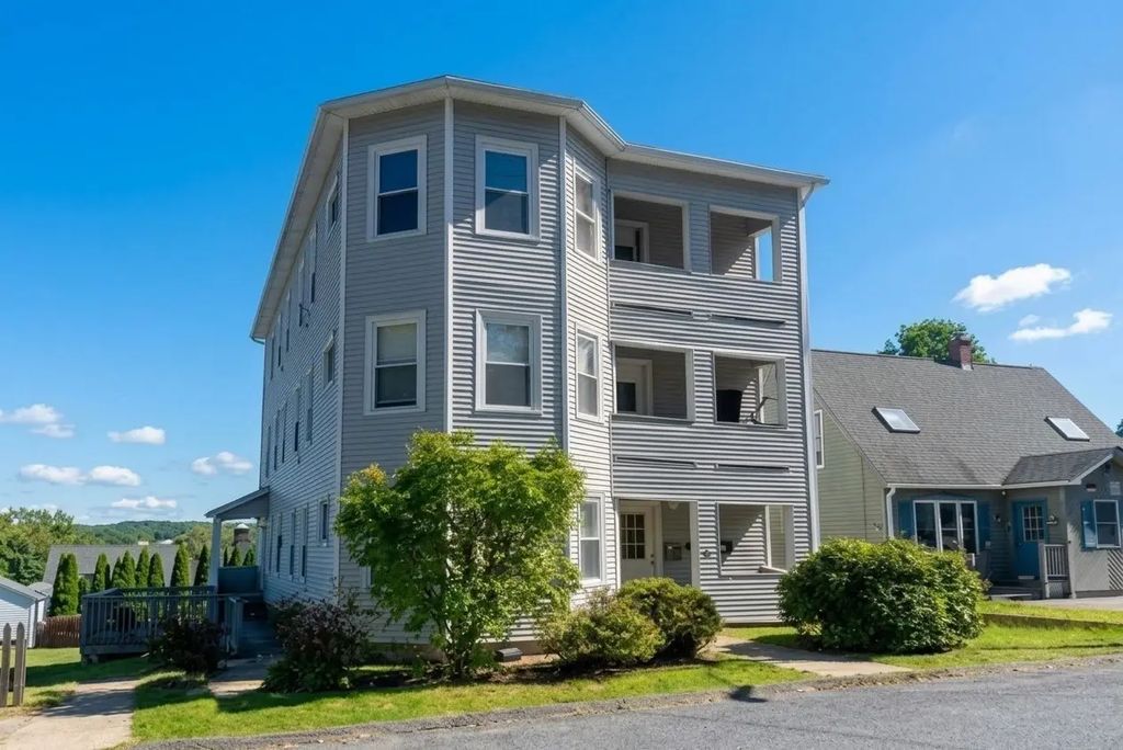 15 Carlstad St, Worcester