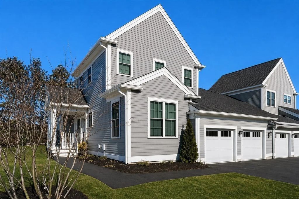 44 Mariners Way #44, Plymouth
