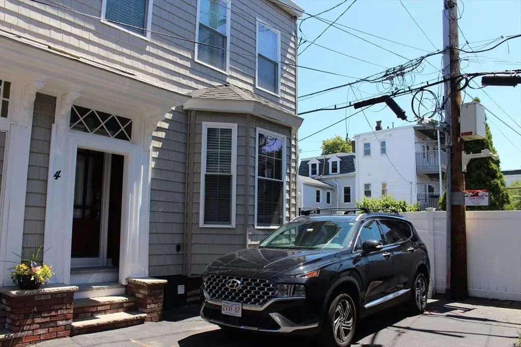 4 Cutler Court, Boston