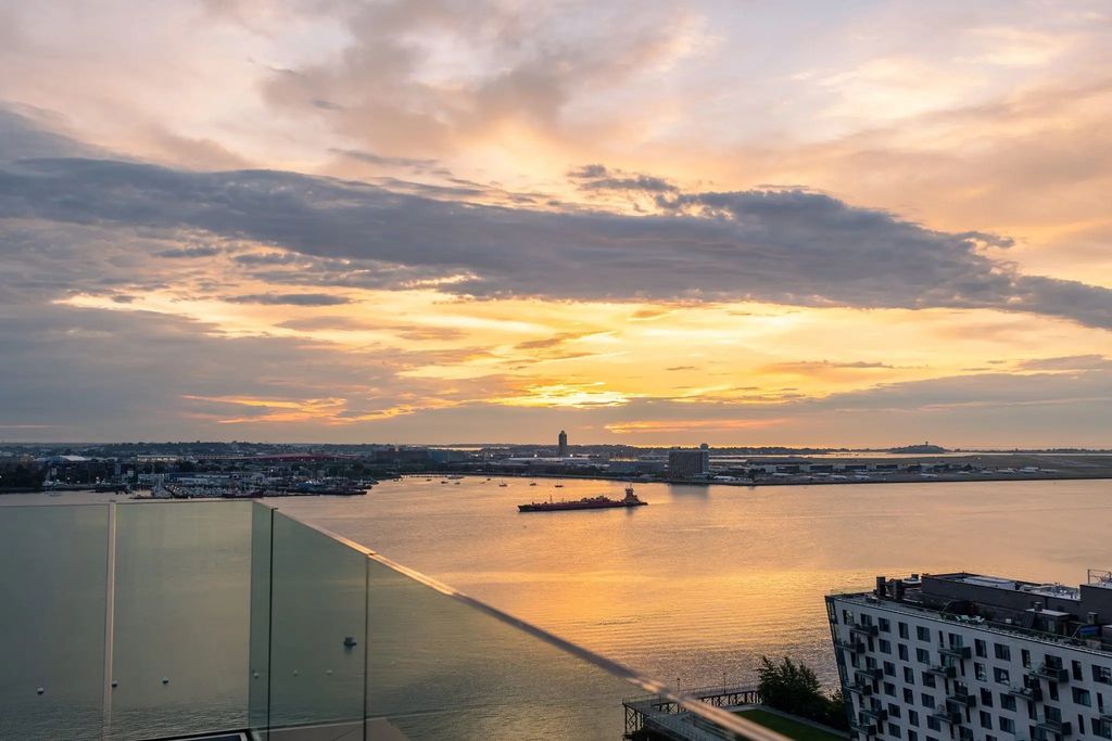 1 Harbor Shore Drive #ph2a, Boston