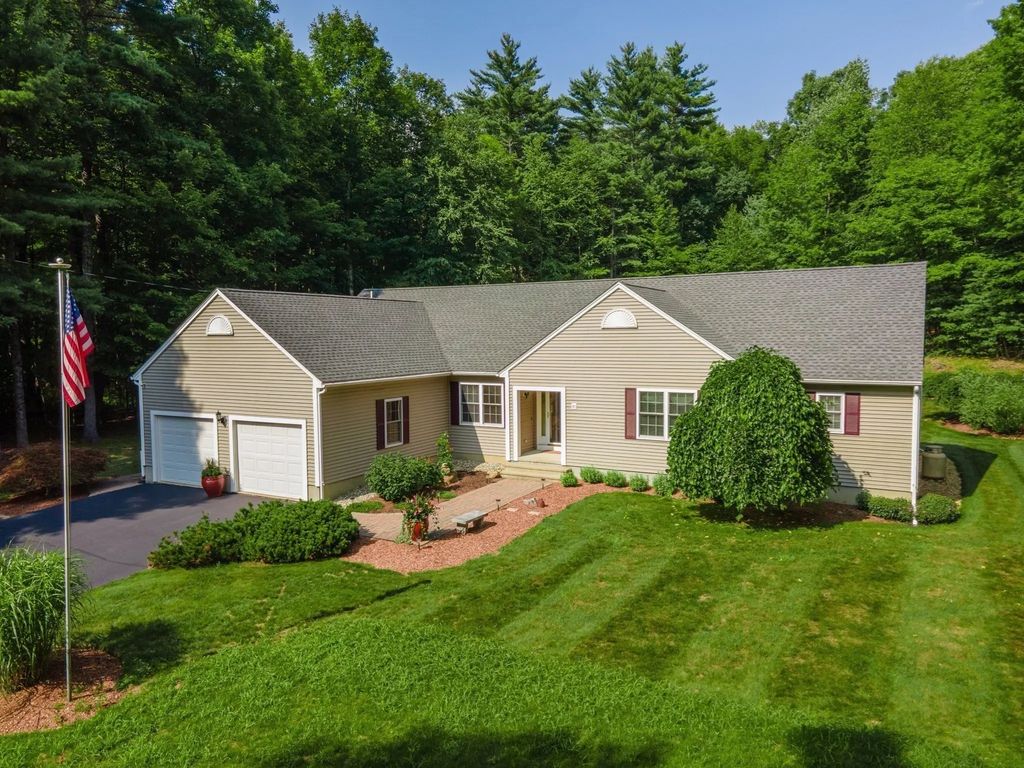 383 Mashapaug Rd, Holland