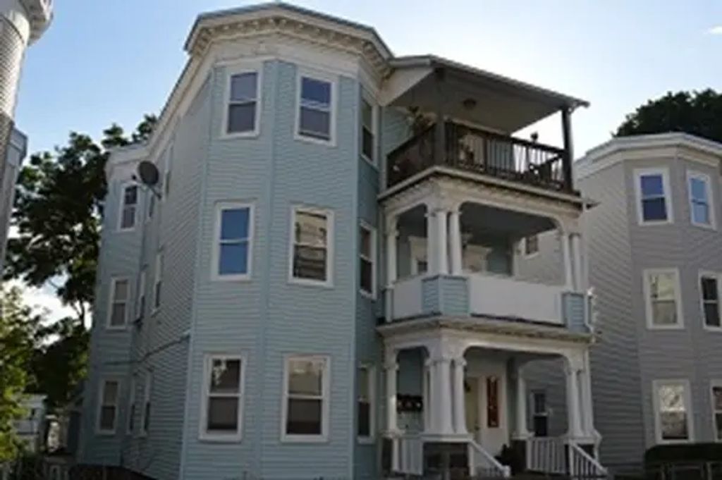 106 Draper St #2, Boston
