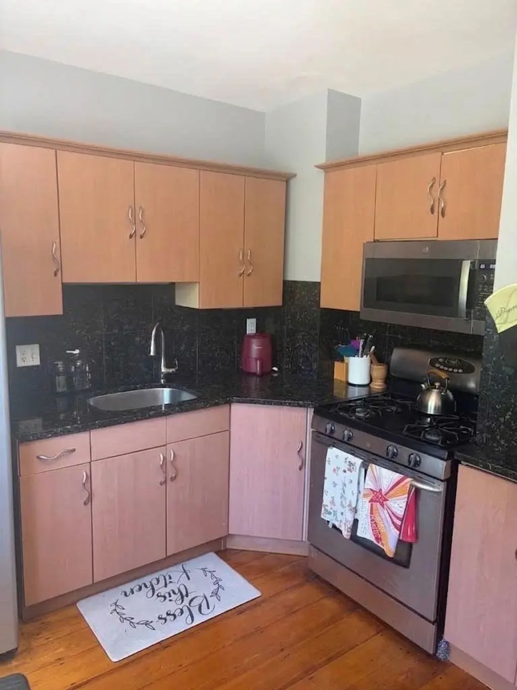 6 Malden #2, Everett