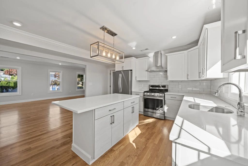 62 Pleasant St #2, Winthrop