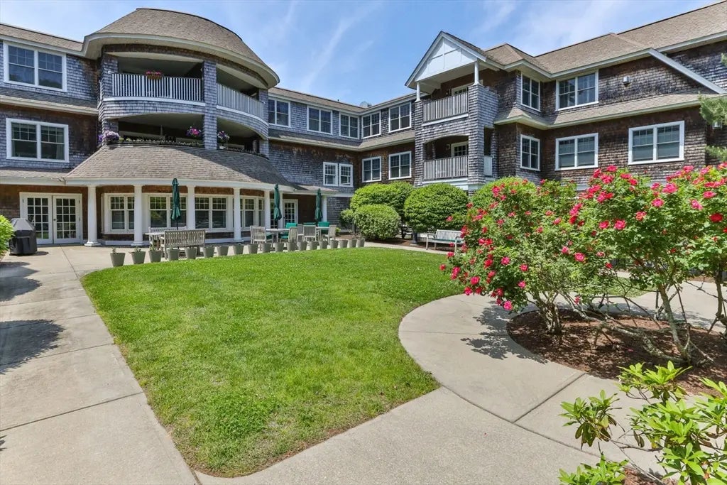 18 West Rd #315, Orleans