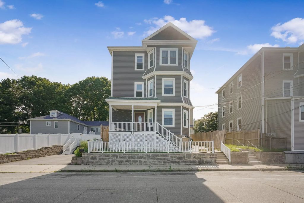 68 Liberty St, Fall River
