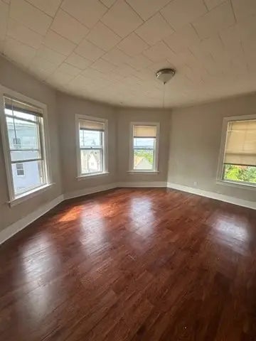 25 Columbia St #3, Worcester