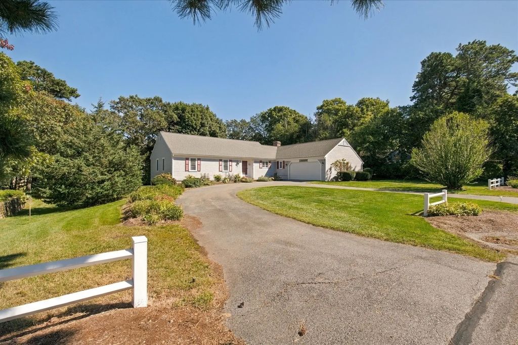 109 Greenland Cir, Dennis