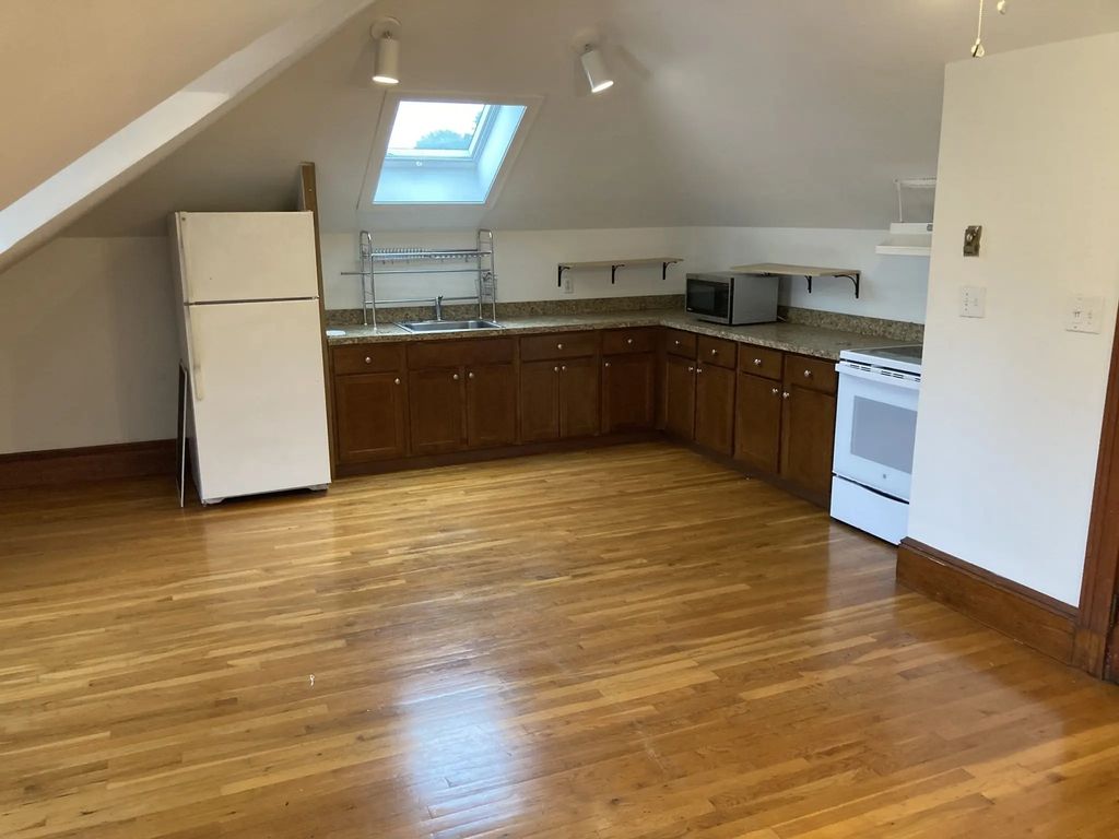 67 Benton Rd #3, Somerville