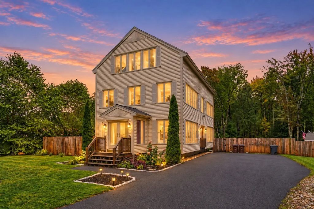 111 Ferry Rd, Salisbury
