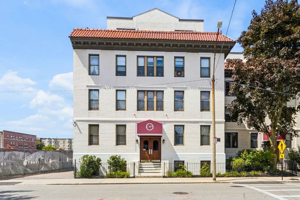 33 Brainerd Rd #109, Boston