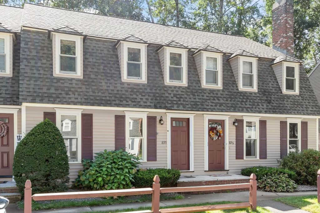 895 Wellman Avenue #895, Chelmsford