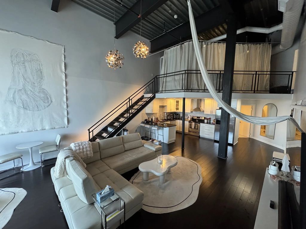 950 Broadway #31, Chelsea