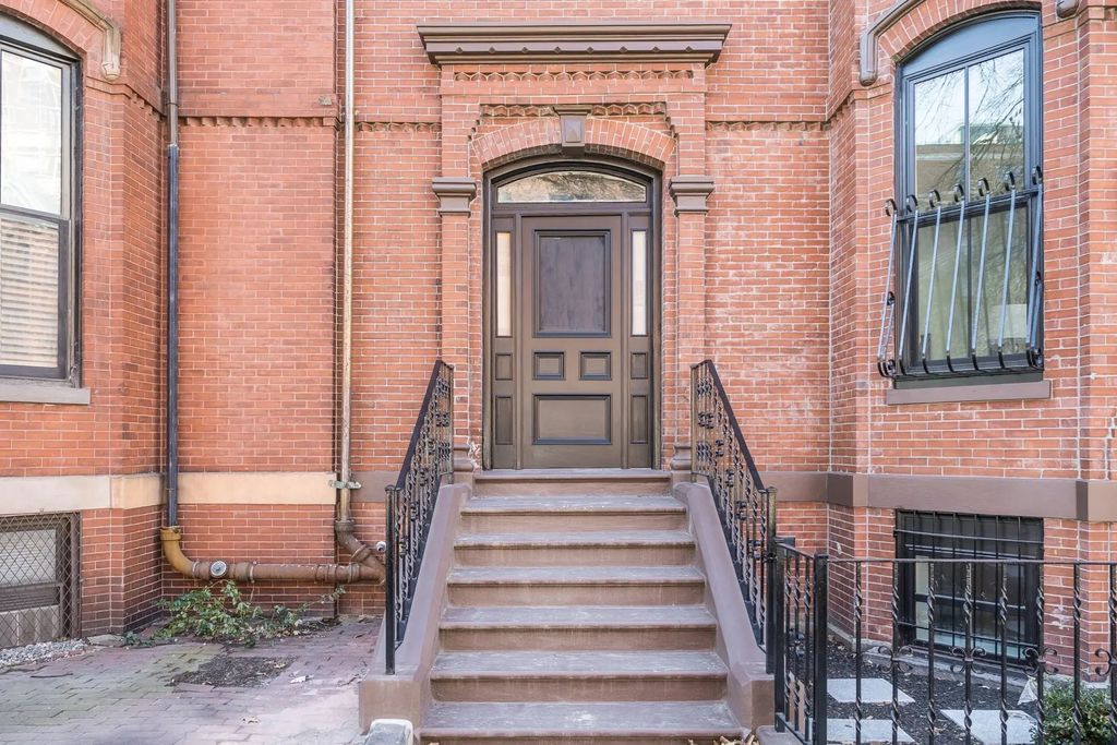 1 Fairfield St, Boston