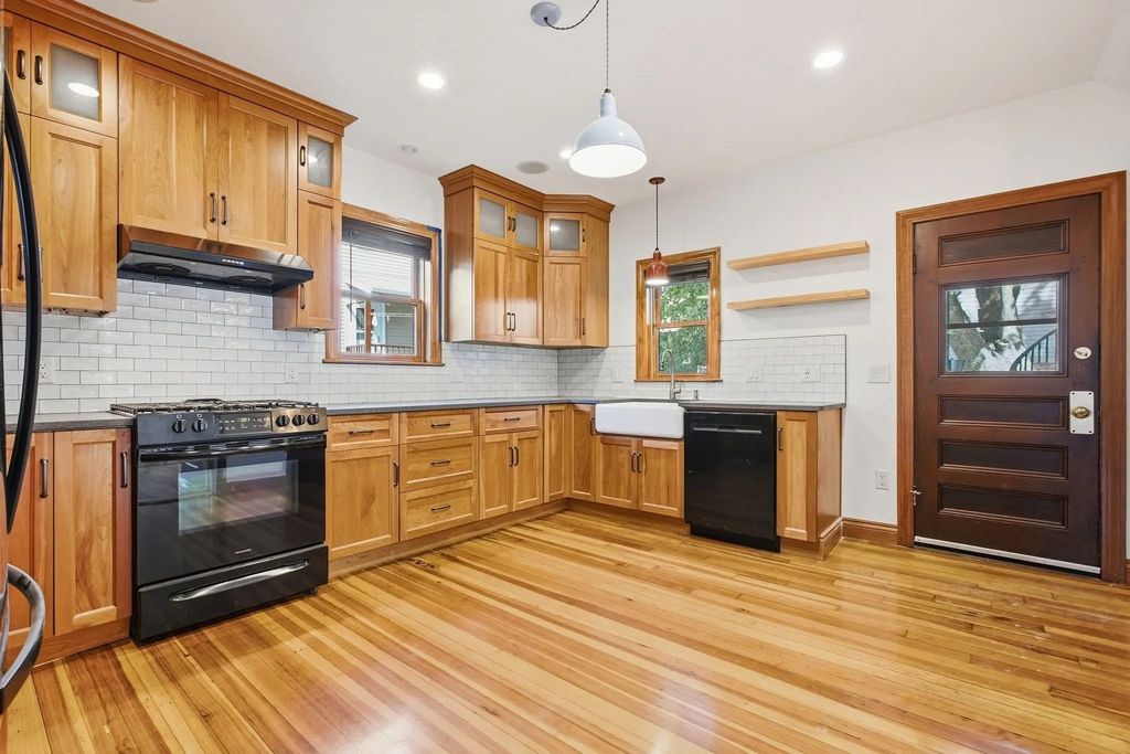 49 Electric Ave #1, Somerville