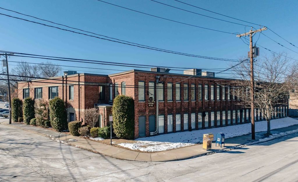 77 Rumford Ave #1st Flr, Waltham