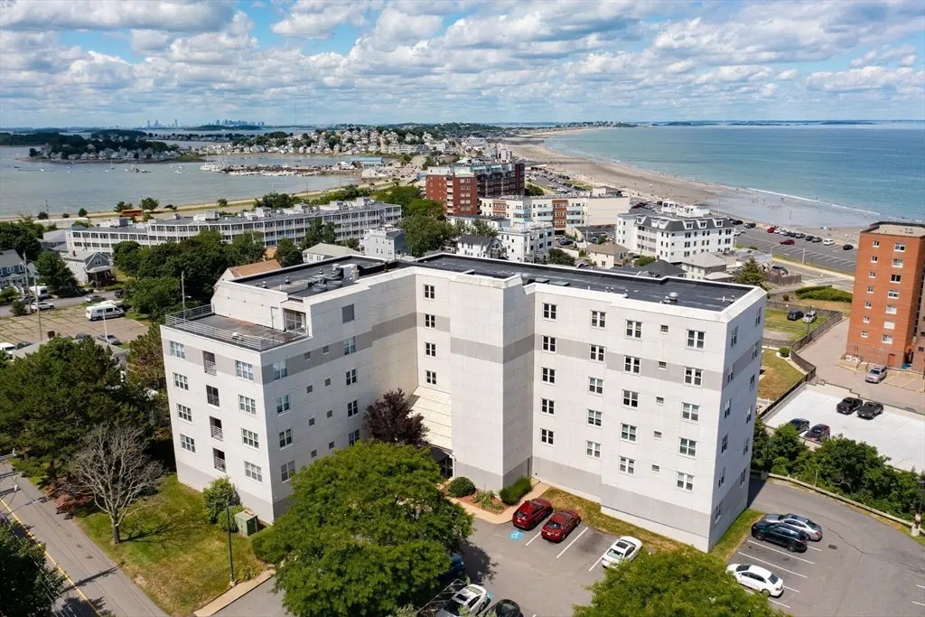 20 Rockland House Rd #203, Hull