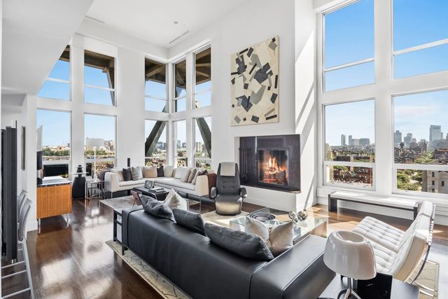 360 Newbury Street #810, Boston