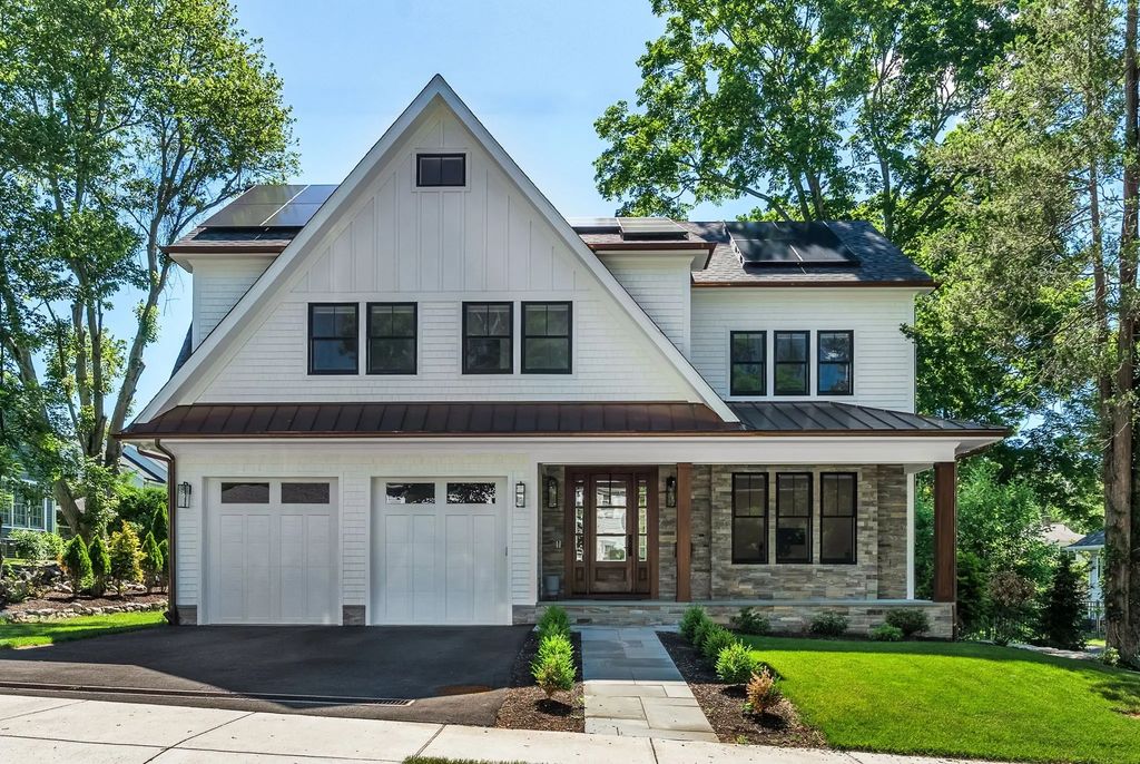 98 Beethoven Ave, Newton