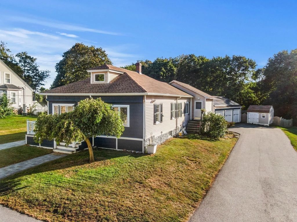 91 Currier St, Methuen