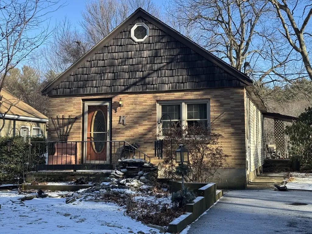 99 Leland Rd, Norfolk