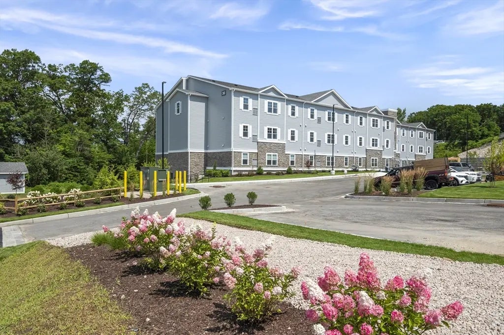 36 Old Louisquisset Pike #104, North Smithfield