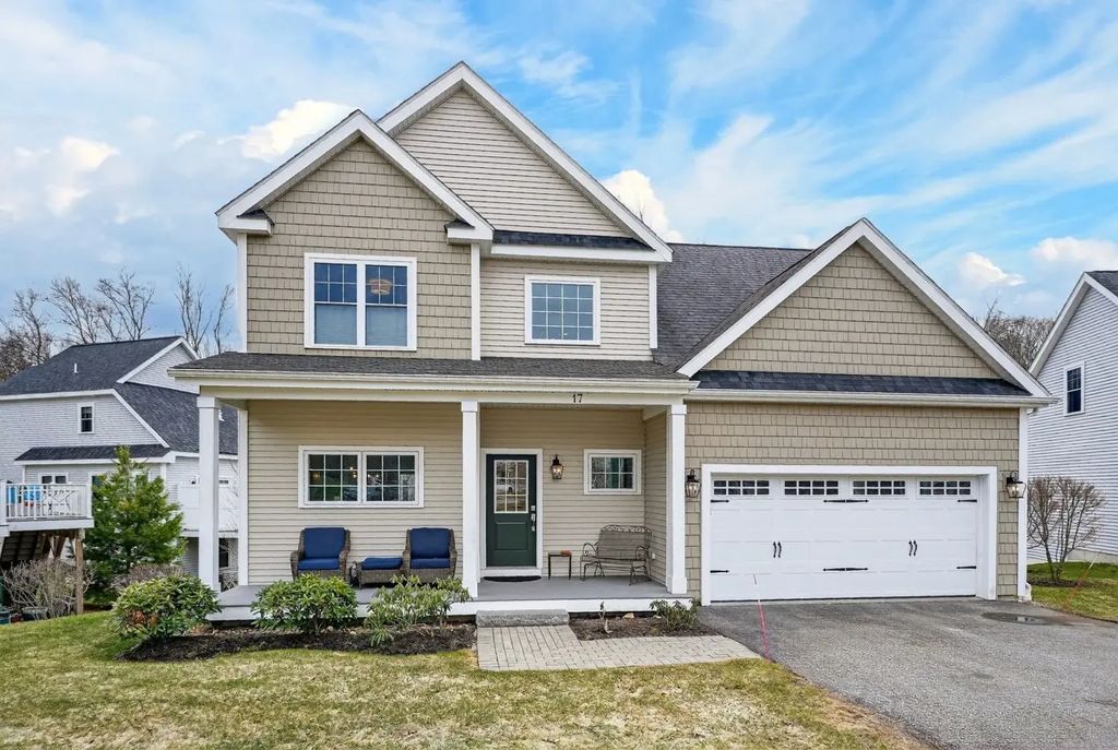 17 Stonebrook Ct, Southborough