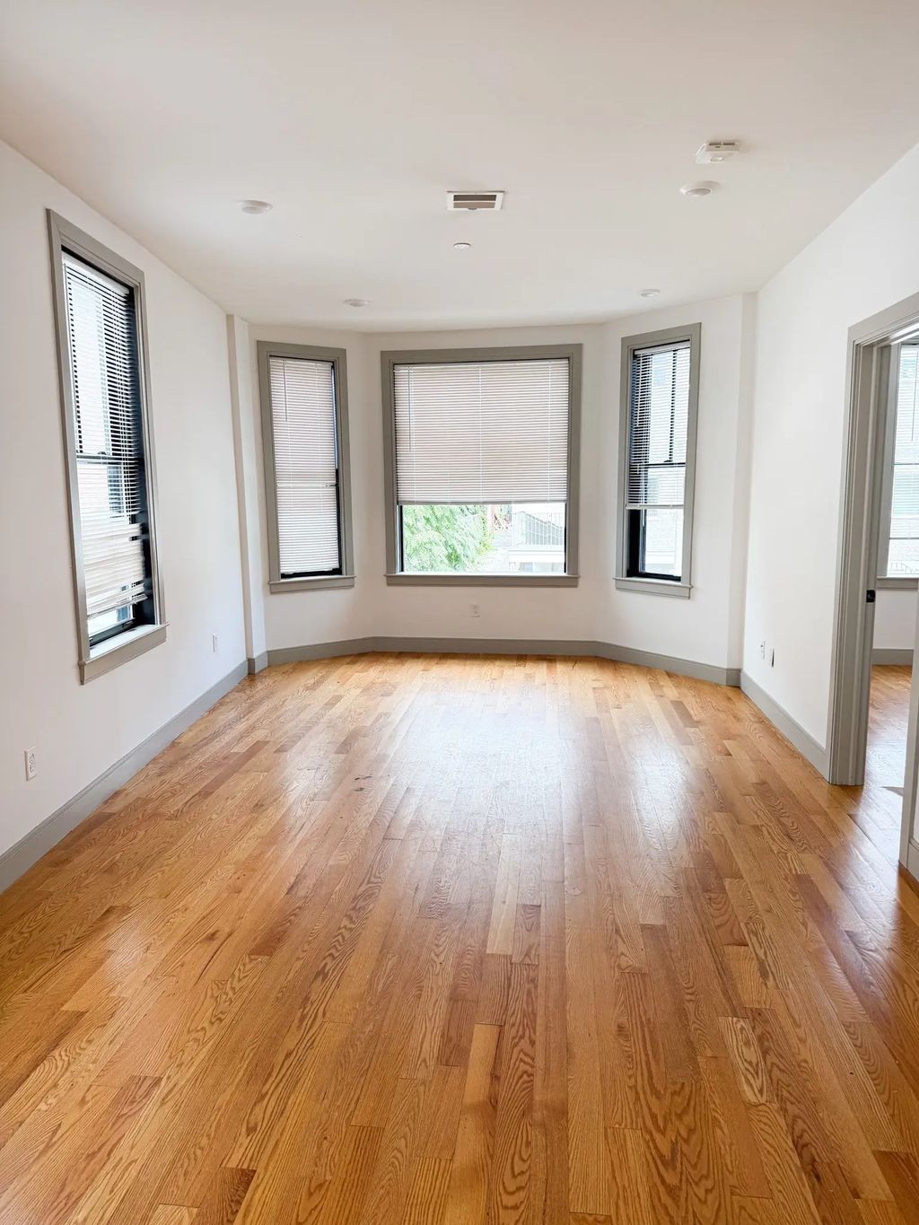 15 Maywood #2, Boston