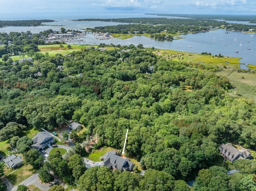 55 Seapuit Rd, Barnstable