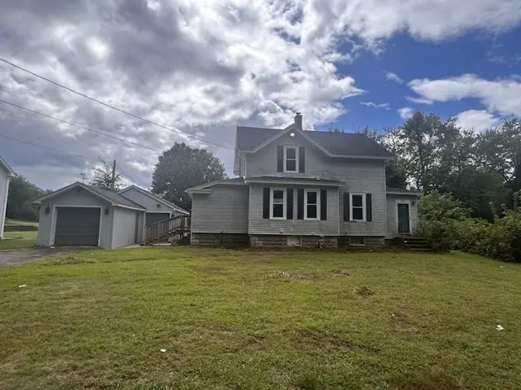 163 Morgan St, South Hadley