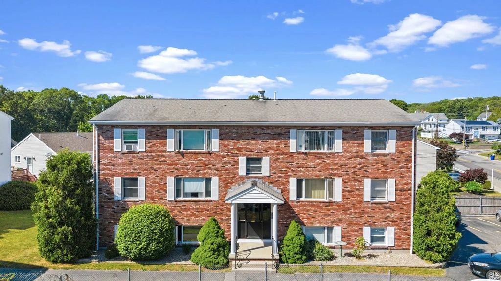 50 Clark St #22, Fall River