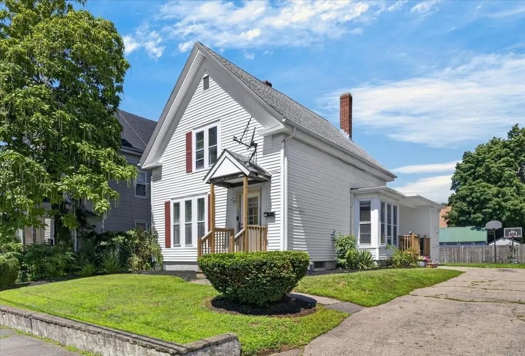 171 Bartlett St, Brockton