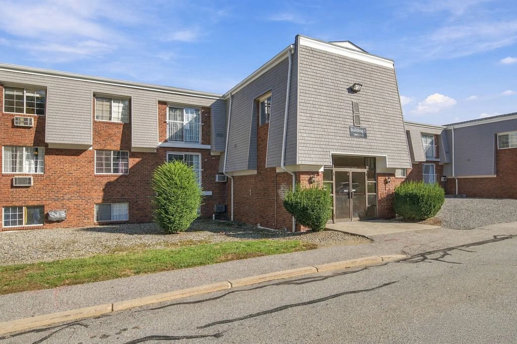 300 Smithfield Rd #1-5, North Providence