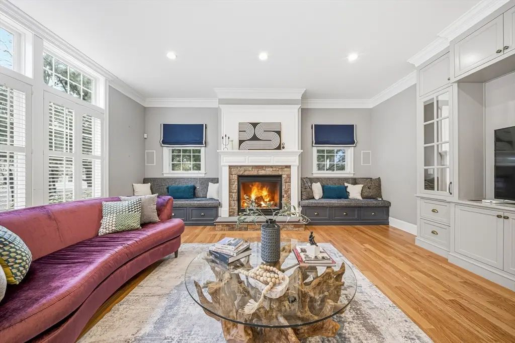 24 Normandy Rd, Lexington