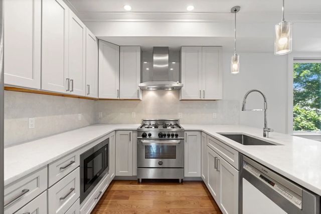 17 Vinton Street #ph5, Boston