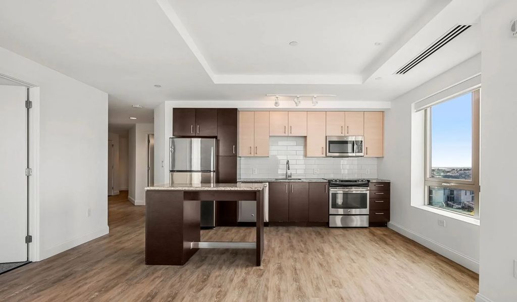 99 Kneeland St #501, Boston