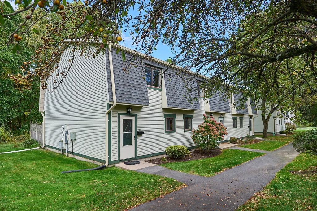 170 E Hadley Rd #107, Amherst