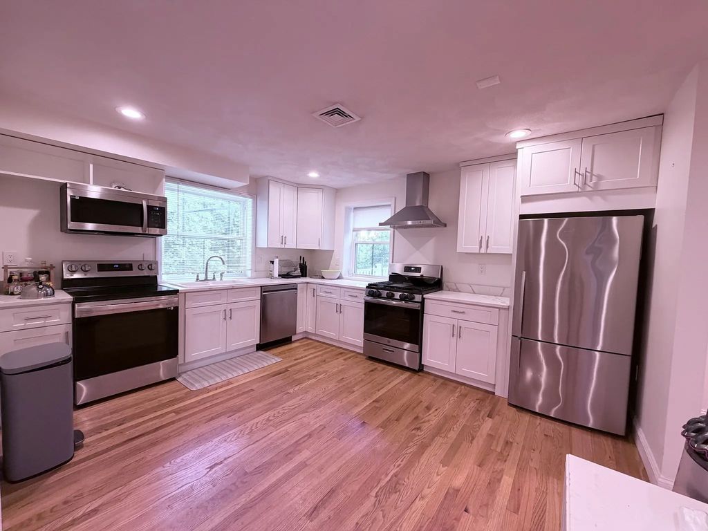 195 Grove Street #201, Cambridge