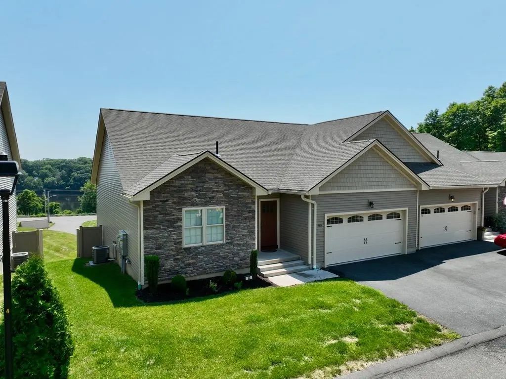 717 Northampton St #63, Holyoke