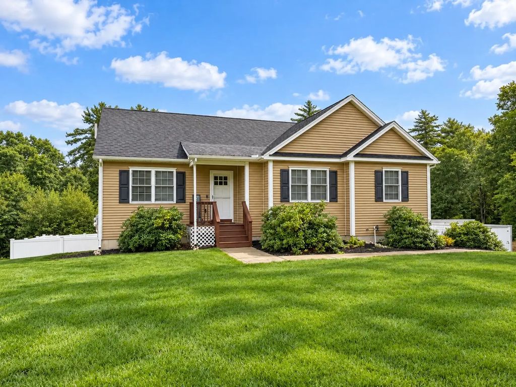 152 Sargent St, Belchertown