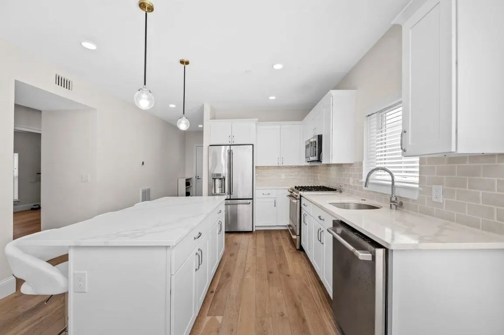 27 Ward St #302, Boston