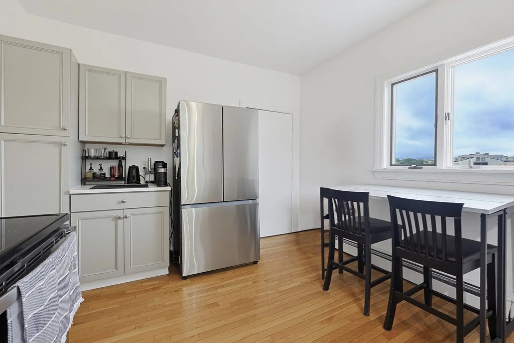 87 Broad St #3, Lynn