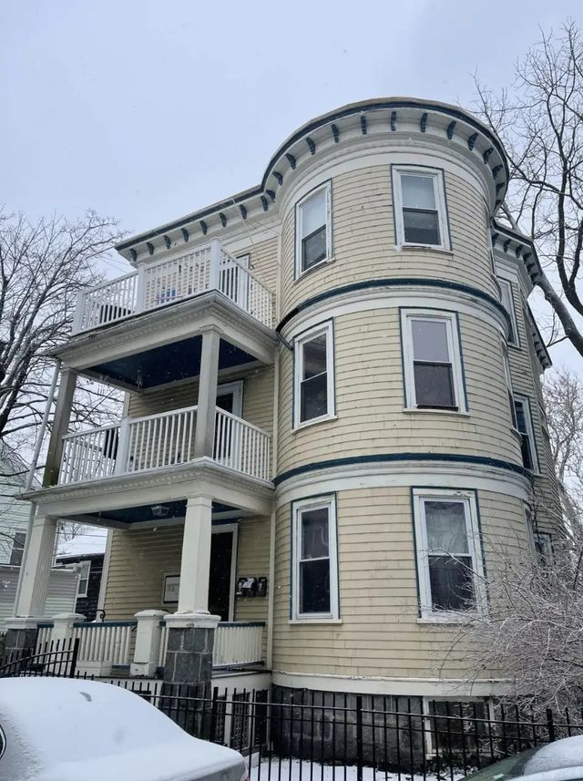 9 Sumner Sq, Boston