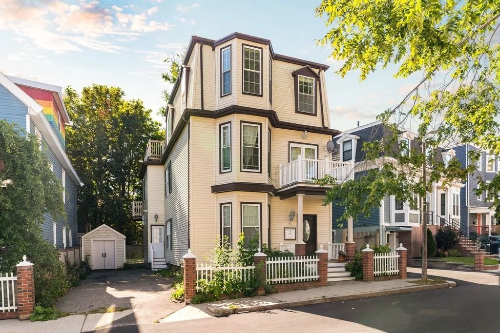 47 Moseley St #3, Boston